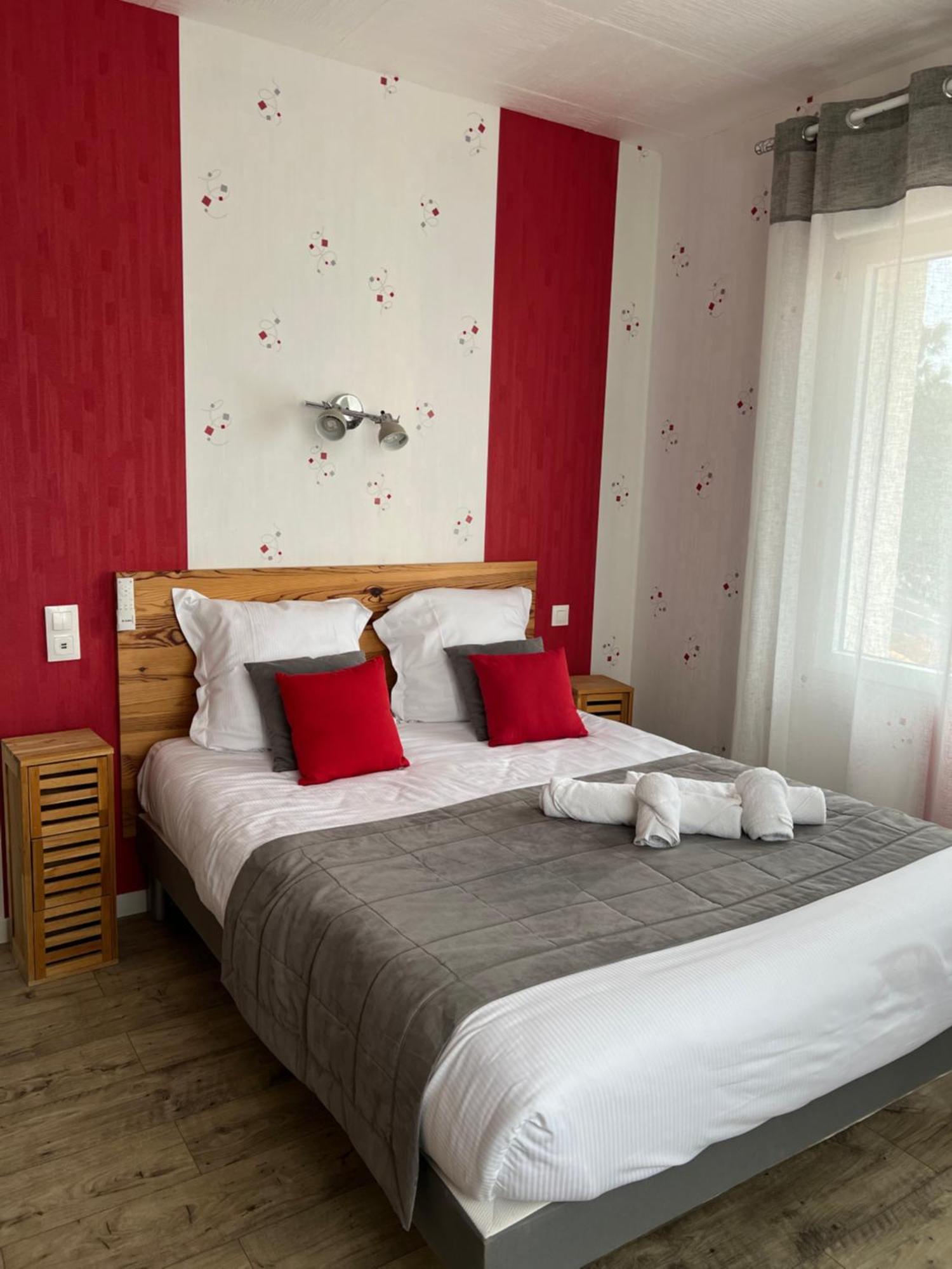 Au Petit Bonheur Otel La Tranche-sur-Mer Dış mekan fotoğraf