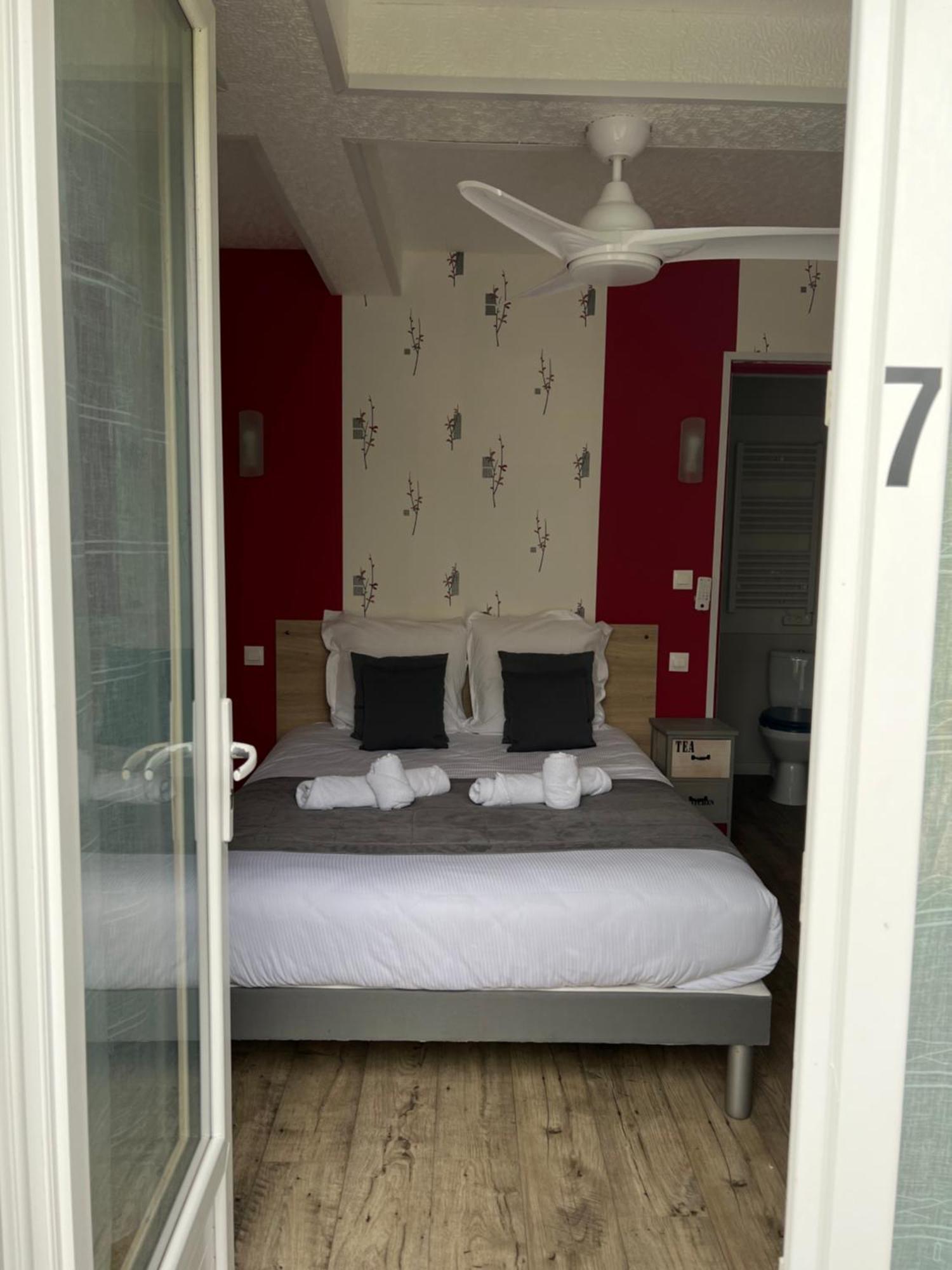 Au Petit Bonheur Otel La Tranche-sur-Mer Dış mekan fotoğraf