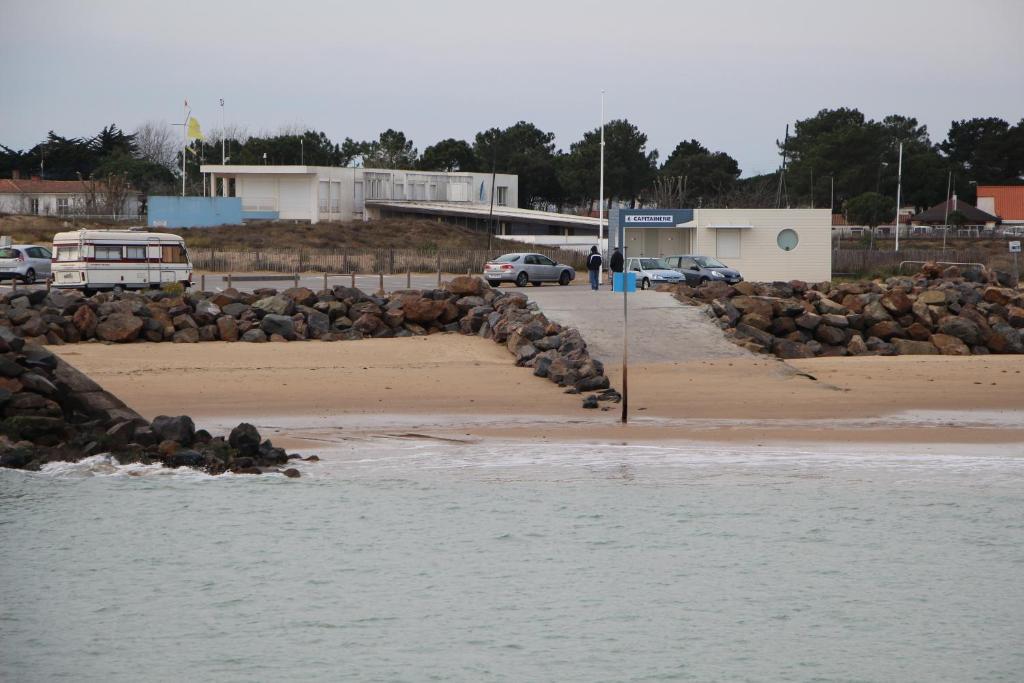 Au Petit Bonheur Otel La Tranche-sur-Mer Dış mekan fotoğraf