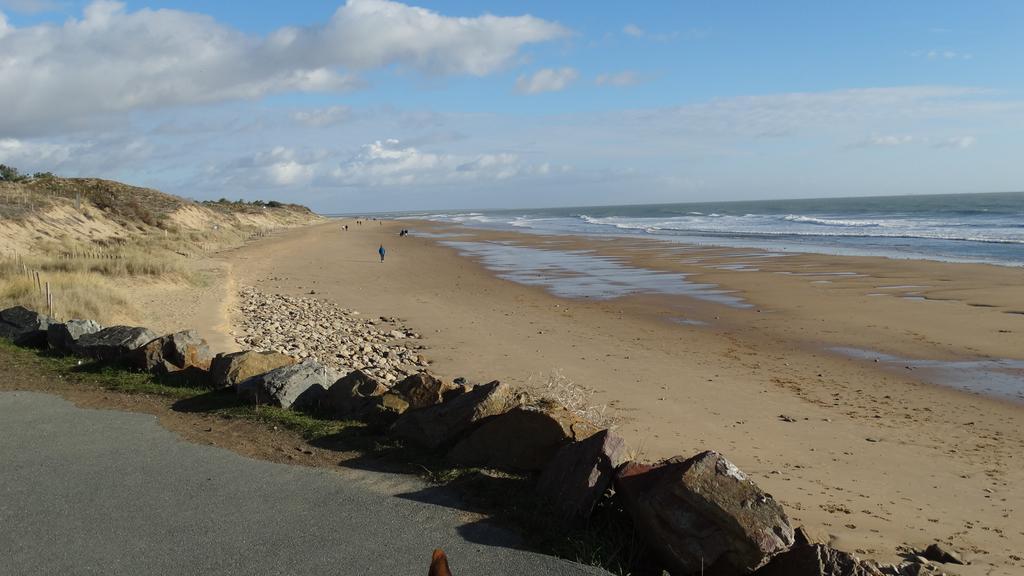 Au Petit Bonheur Otel La Tranche-sur-Mer Dış mekan fotoğraf